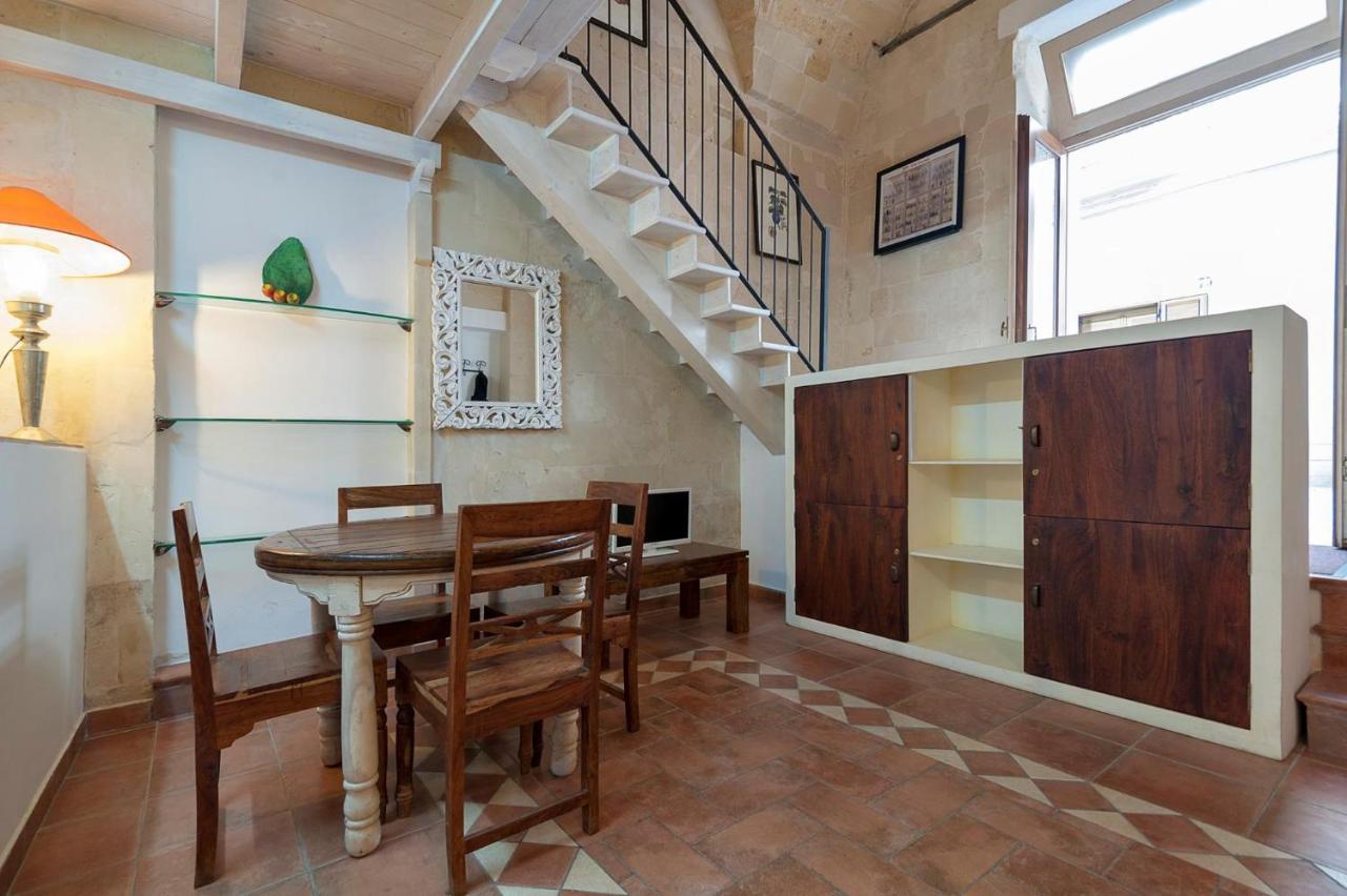 Dimora Dei Baroni Apartment Лече Екстериор снимка